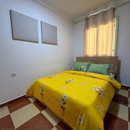 Joli Appart Avec Terrasse Au Centre Ville Tétouan Ngoại thất bức ảnh