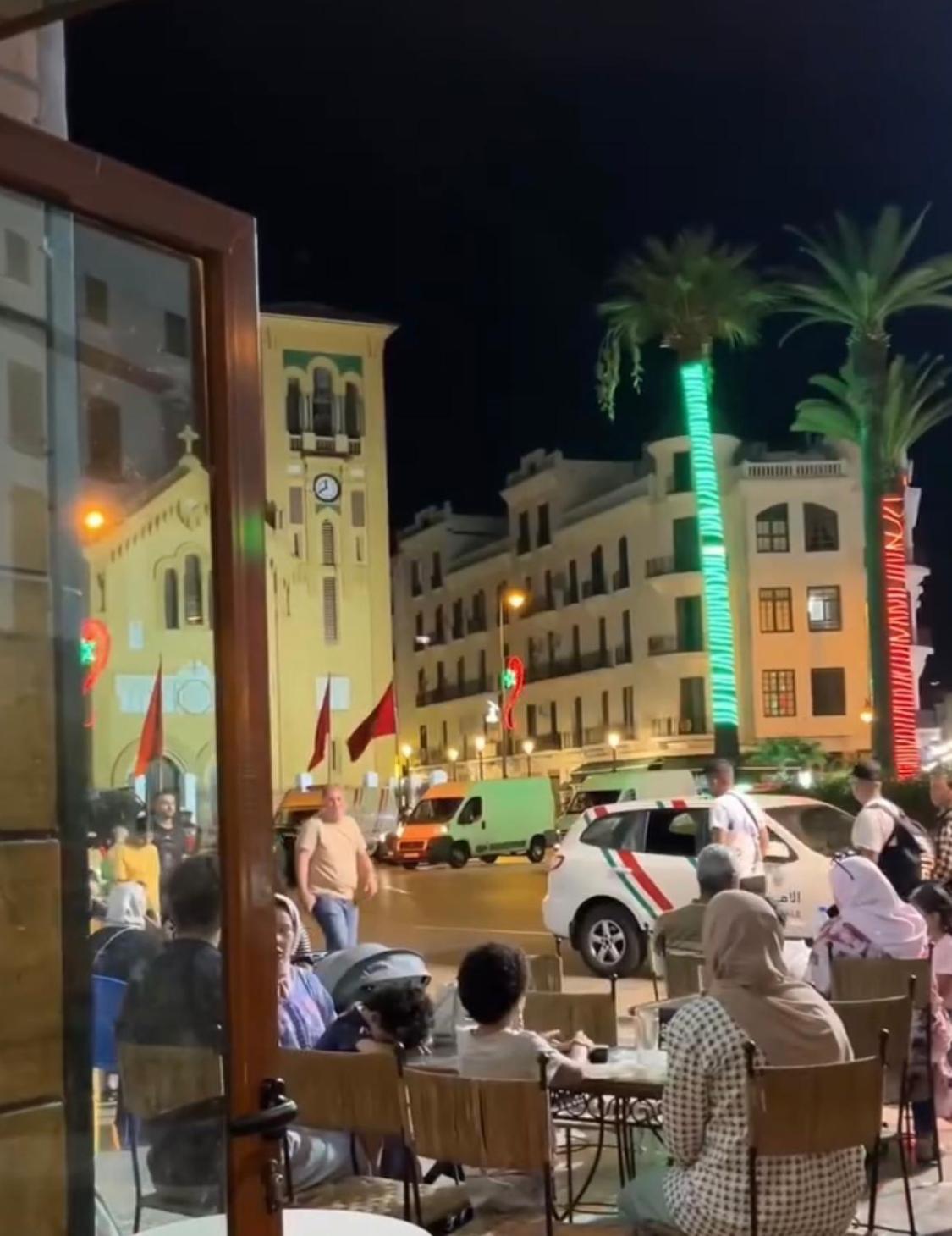 Joli Appart Avec Terrasse Au Centre Ville Tétouan Ngoại thất bức ảnh