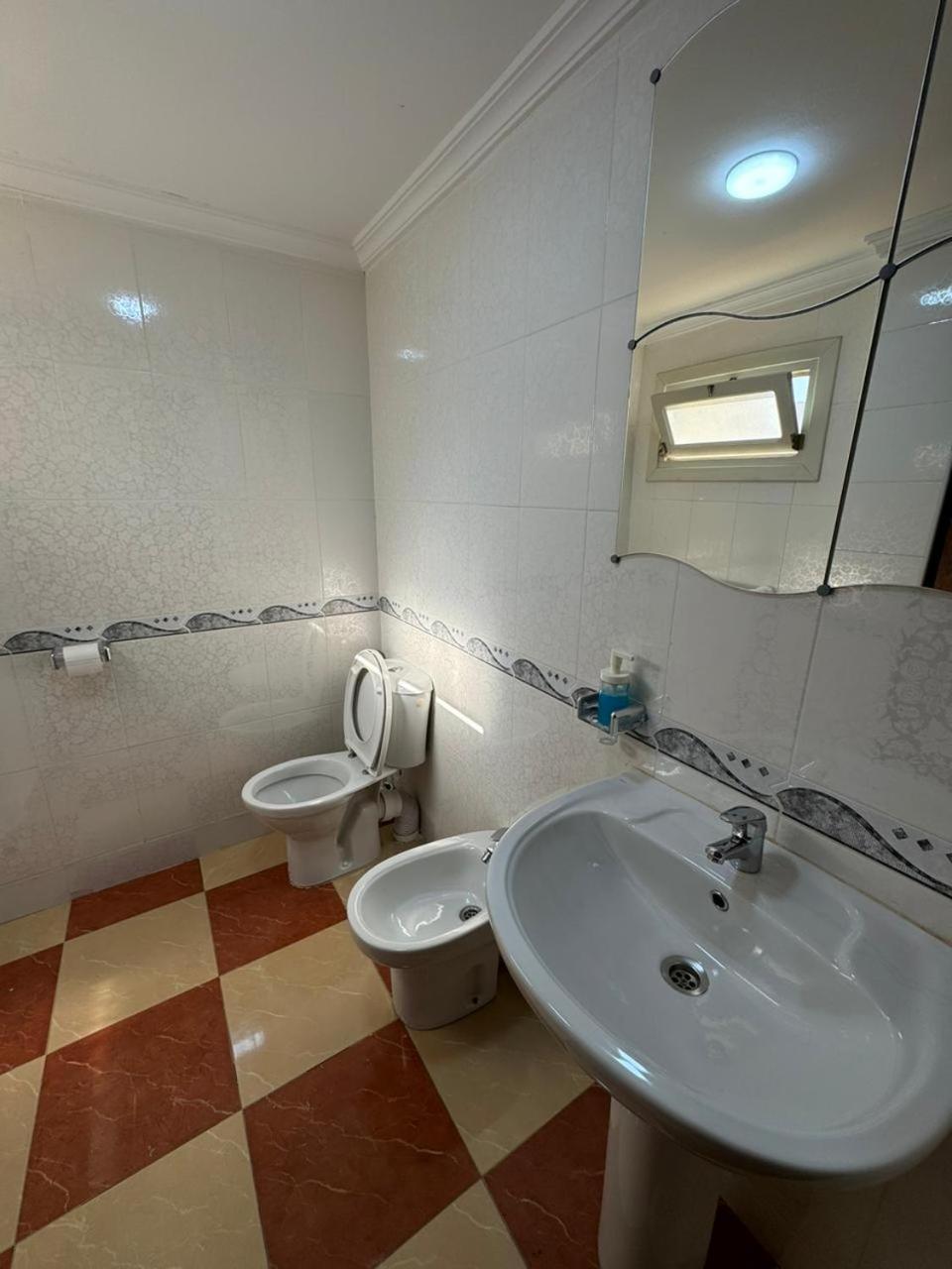 Joli Appart Avec Terrasse Au Centre Ville Tétouan Ngoại thất bức ảnh
