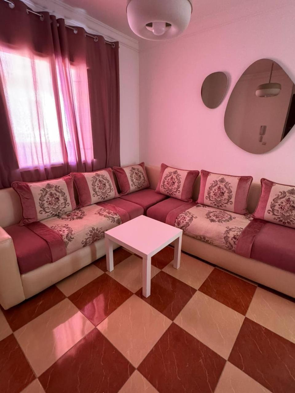 Joli Appart Avec Terrasse Au Centre Ville Tétouan Ngoại thất bức ảnh