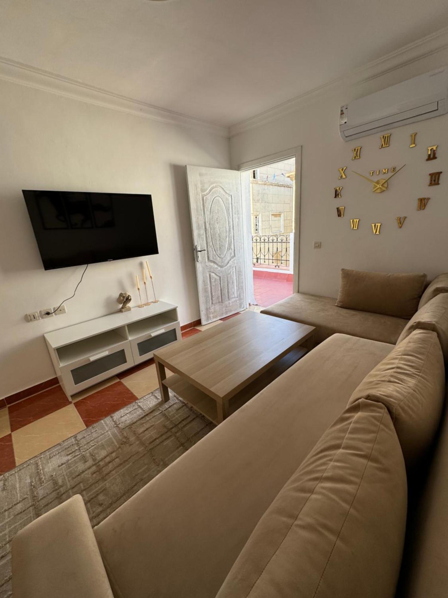Joli Appart Avec Terrasse Au Centre Ville Tétouan Ngoại thất bức ảnh