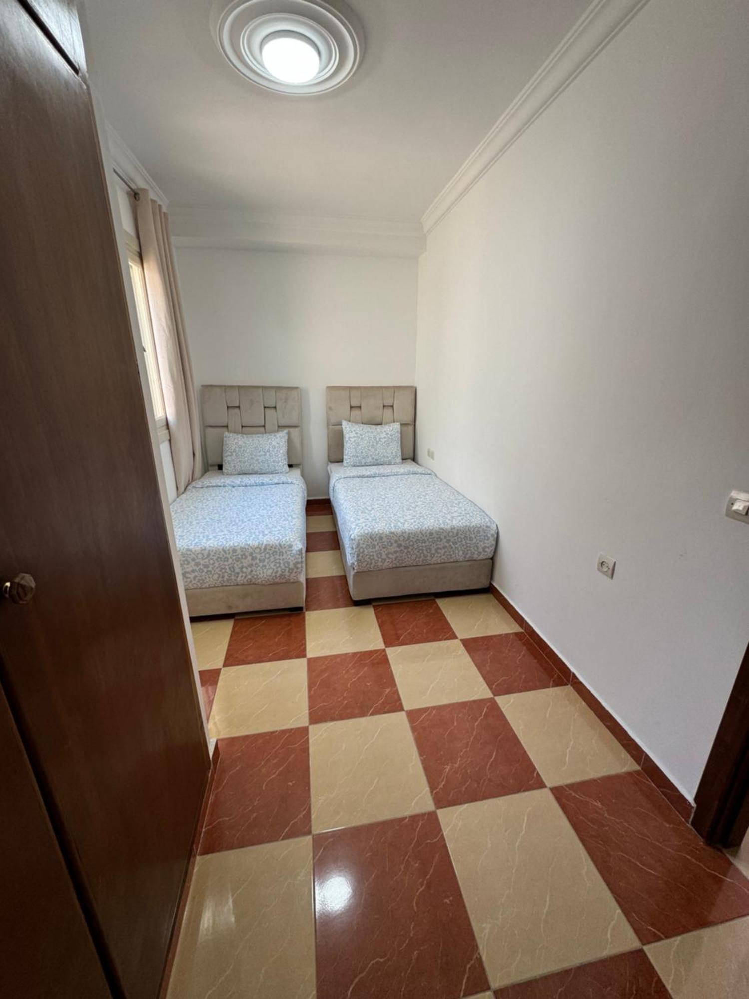 Joli Appart Avec Terrasse Au Centre Ville Tétouan Ngoại thất bức ảnh