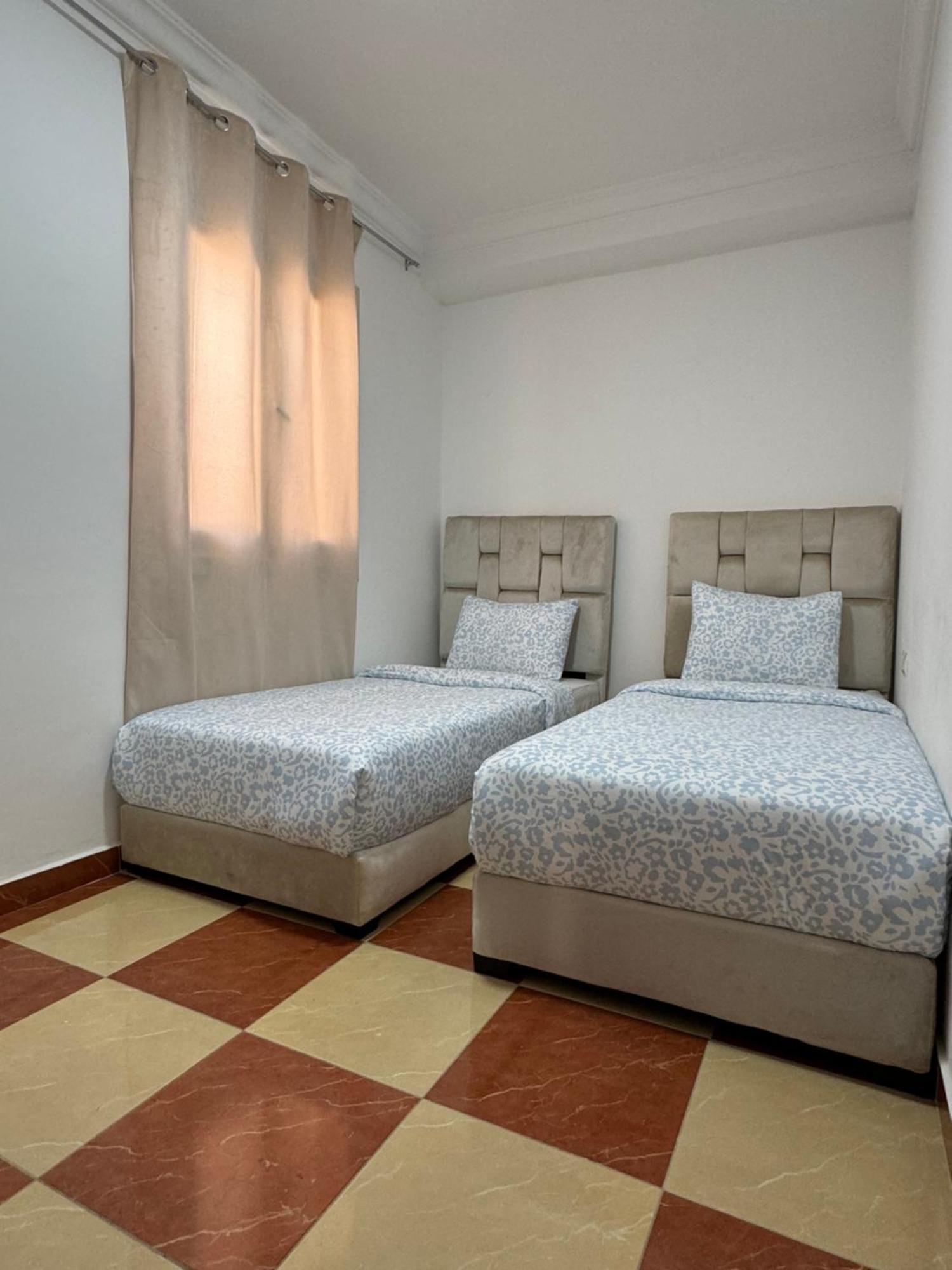 Joli Appart Avec Terrasse Au Centre Ville Tétouan Ngoại thất bức ảnh