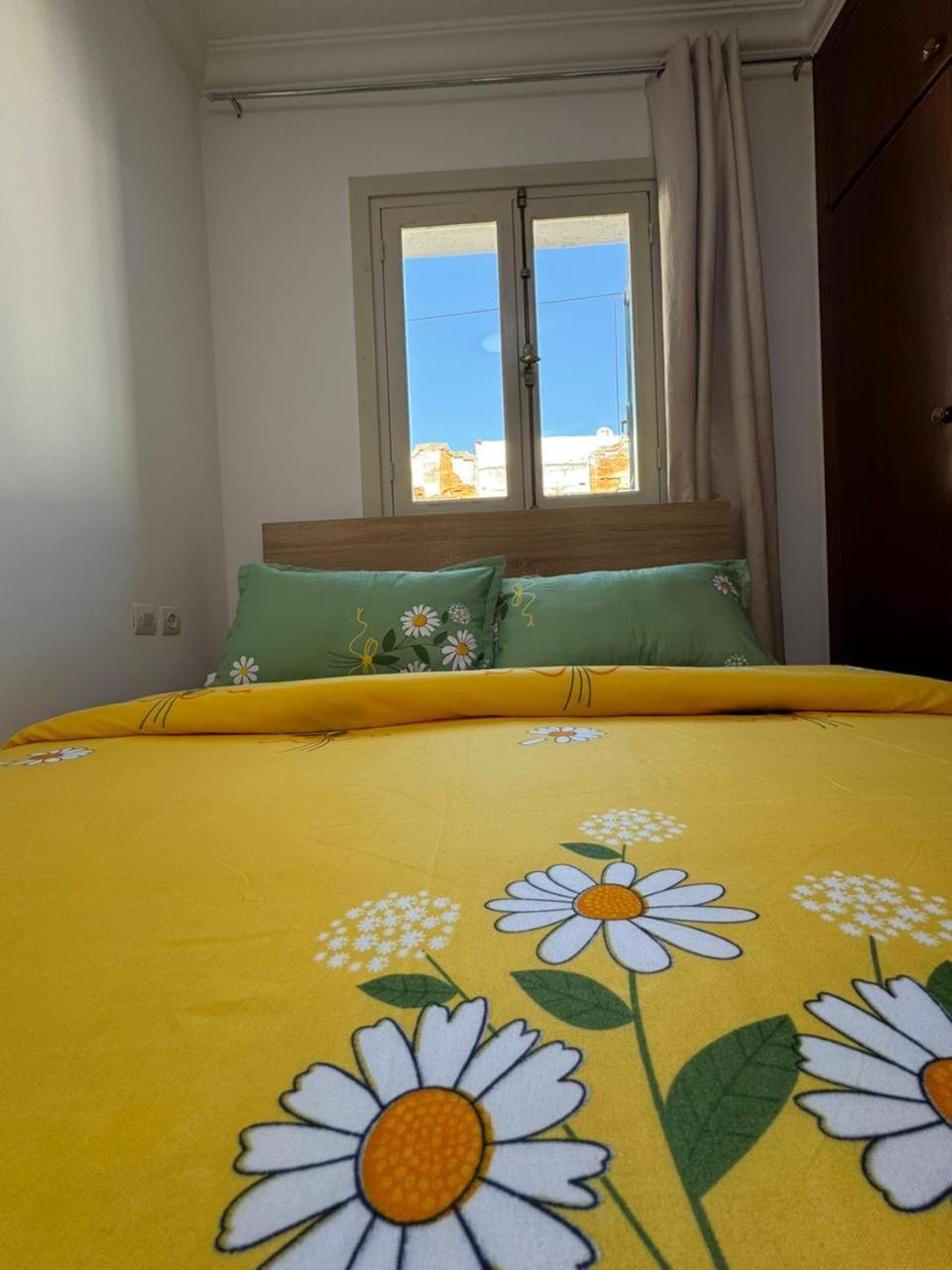 Joli Appart Avec Terrasse Au Centre Ville Tétouan Ngoại thất bức ảnh
