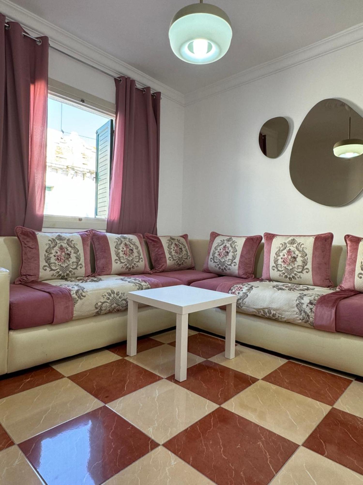 Joli Appart Avec Terrasse Au Centre Ville Tétouan Ngoại thất bức ảnh