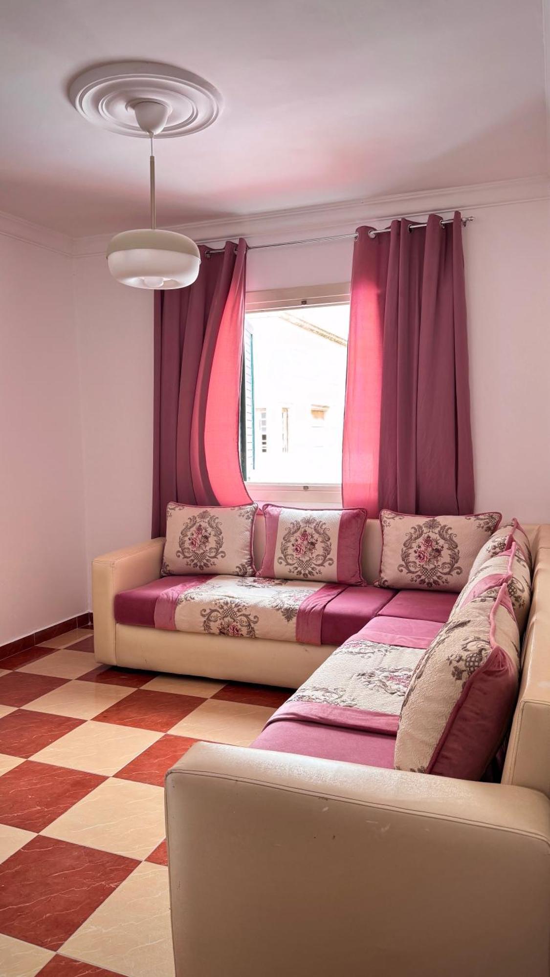 Joli Appart Avec Terrasse Au Centre Ville Tétouan Ngoại thất bức ảnh